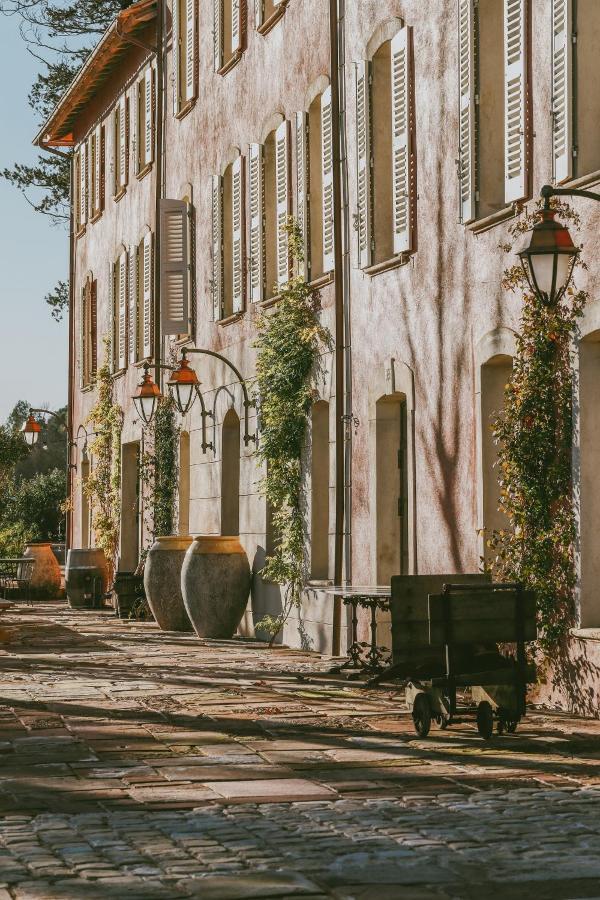 Chateau Saint Roux Le Luc-Le Cannet Des Maures Екстериор снимка